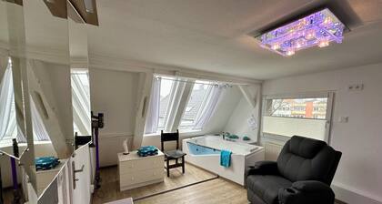 1-Zimmer-Apartment – Beste Innenstadtlage mit Whirlpool & DreiWelten-Card