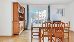Ferienhaus, 3 Schlafzimmer, Terrasse | Speisen