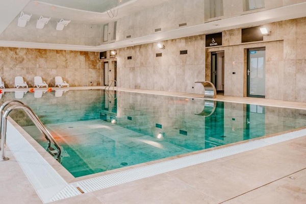 Apartment | Pool | Indoor pool, outdoor pool