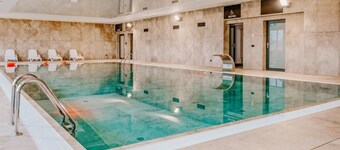 Apartment in Dziwnow With River View & Spa