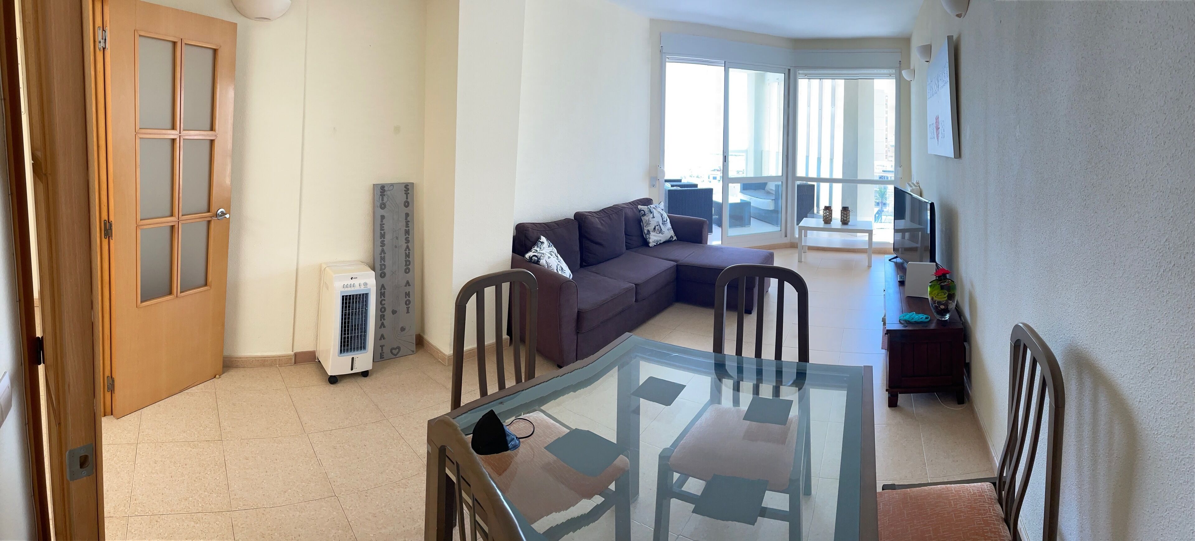 Apartment, 2 Bedrooms, Accessible, Smoking | Living room