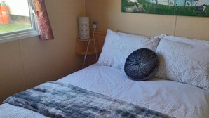3 habitaciones, tabla de planchar con plancha y wifi gratis 