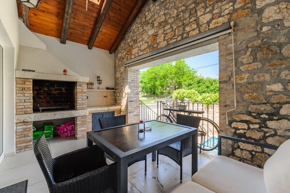Villa | Restaurang utomhus