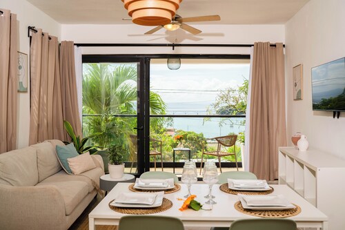 LEVEL 1, Charming 2-bedroom apartment with AC, WiFi in serene Samaná