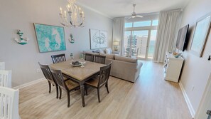 Interior - Stunning Penthouse w/Amazing View SS 2 (Destin)