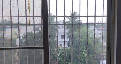 Clean and Safe AC Studio Apartment, 100 m from Ramana Ashram.