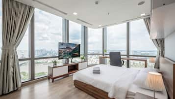 Căn hộ tiện nghi đơn giản, 3 phòng ngủ, ban công, quang cảnh sân vườn | Màn/rèm cản sáng, truy cập Internet không dây miễn phí