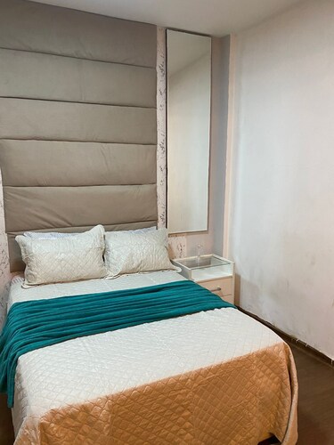 Living room and bedroom near Maracanã