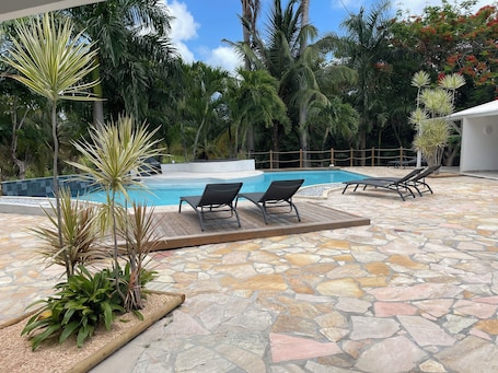 Outdoor pool, sun loungers