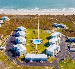 Exterior - Stay in this 3BR/2BA condo you may never want to leave! (Port Aransas)