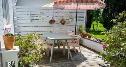Hacienda Flat2 - außergewöhnliche Ferienwohnung mit Terrasse am Seewald -