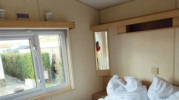 3 bedrooms, iron/ironing board, WiFi
