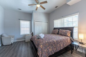 3 habitaciones, tabla de planchar con plancha y wifi