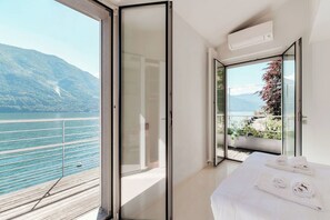 Bügeleisen/Bügelbrett, WLAN, Bettwäsche