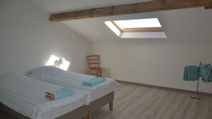 3 室のベッドルーム、WiFi、ベッドシーツ