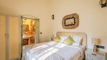 3 quartos, ferros/tábuas de passar roupa, Wi-Fi, roupa de cama