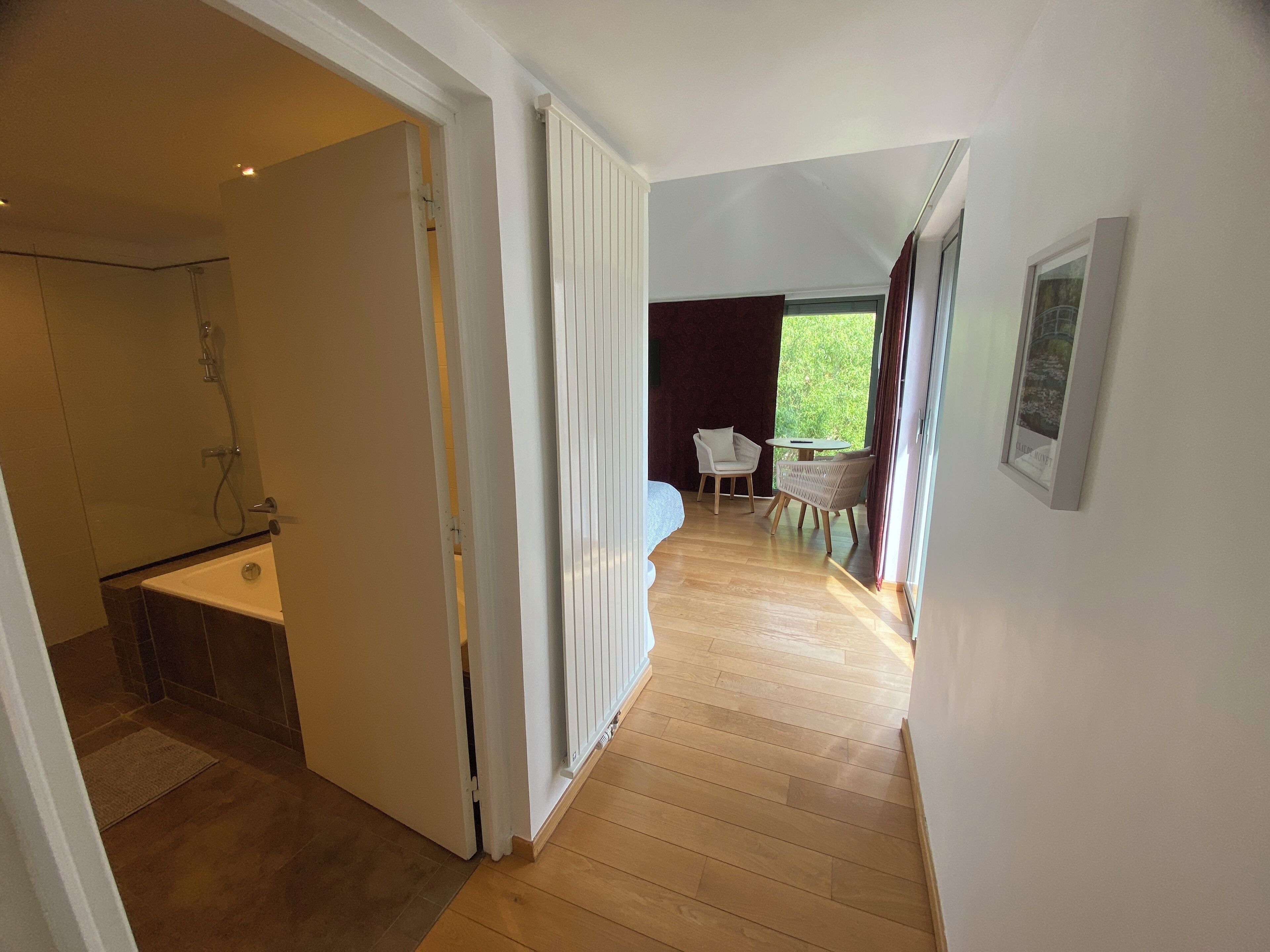 Chambre Double Confort, vue jardin | Bureau, espace de travail pour ordinateur portable, Wi-Fi gratuit