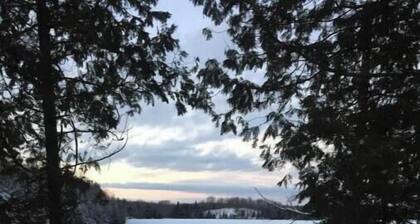 Modern Private Cottage on Quiet Tranquil Lake