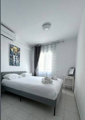 2 sovrum, strykjärn/strykbräda, gratis wi-fi och sängkläder