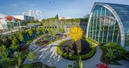 Spacious retreat house only 12 miles from Seattle & Minutes 2 SeaTac Airport