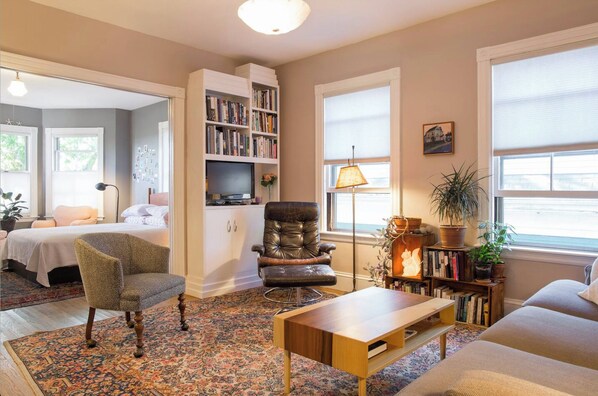 3 chambres, fer et planche à repasser, Wi-Fi, draps fournis