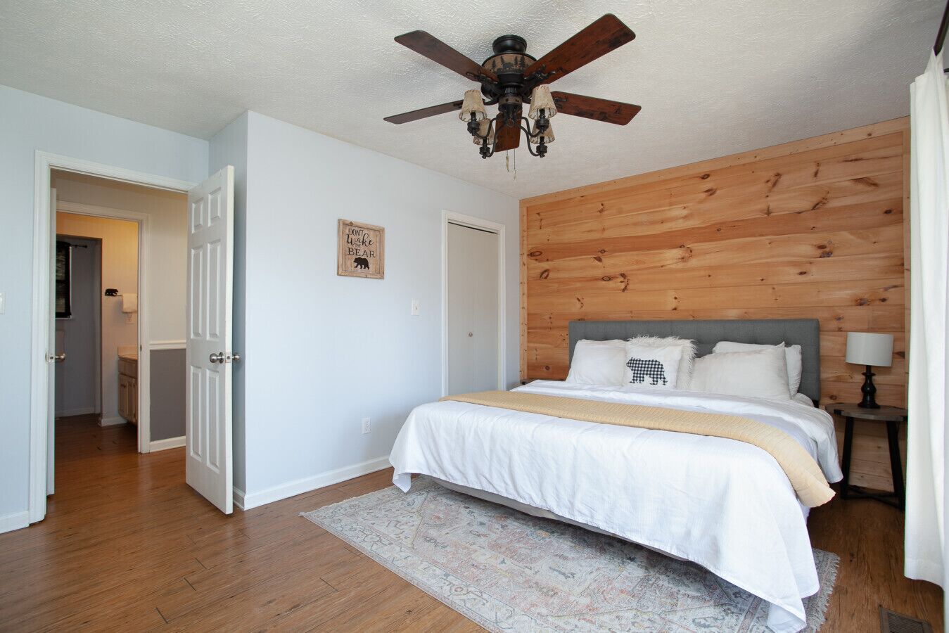 2 Schlafzimmer, Bügeleisen/Bügelbrett, kostenloses WLAN, Bettwäsche