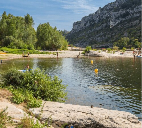 Villa avec Piscine Privée - A 5 min de la plage et 5min des Gorges de l'Ardèche.