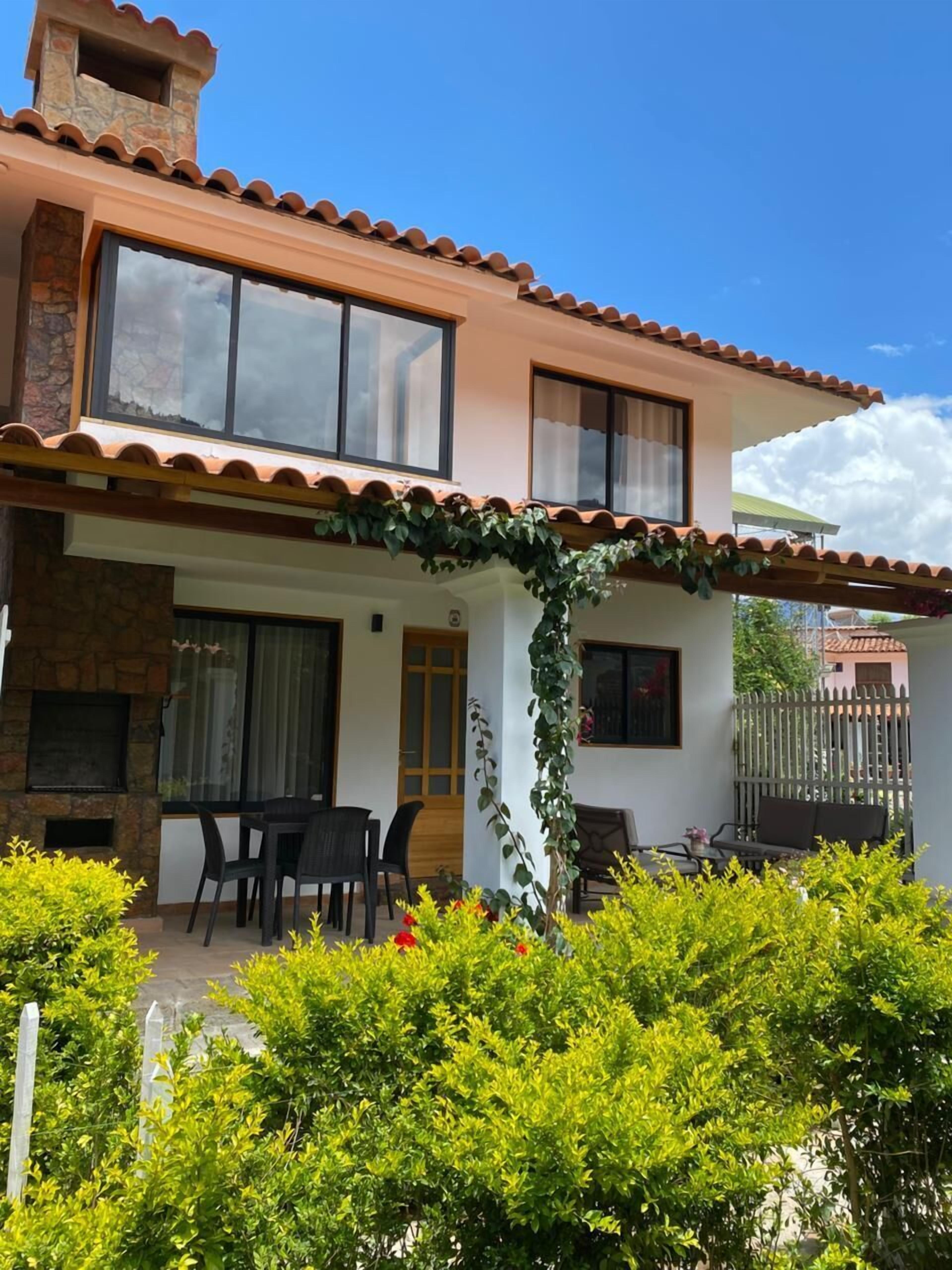 Fachada de la propiedad