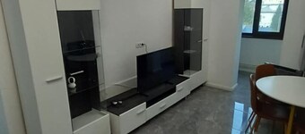 3-bedroom apartment in peaceful Vaslui with AC, WiFi. Enjoy your stay