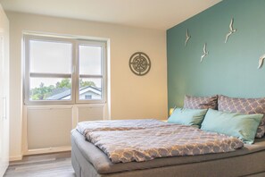2 bedrooms, iron/ironing board, travel crib, free WiFi