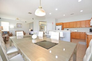 Dining - Spacious villa with private pool, hot tub and games room (Davenport)