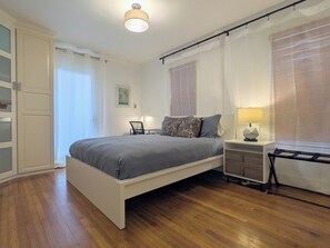 3 bedrooms, desk, iron/ironing board, free WiFi