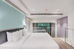 Hus | 1 soverom og skrivebord for bærbar PC