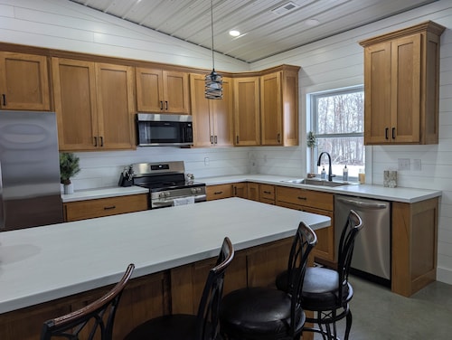 Newly Built Shouse Near Mark Twain Lake!