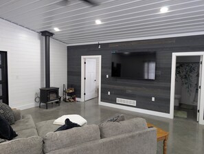 TV connectée, cheminée