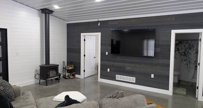 Newly Built Shouse Near Mark Twain Lake!