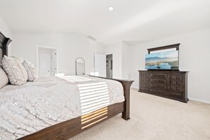 3 chambres, fer et planche à repasser, Wi-Fi gratuit, draps fournis