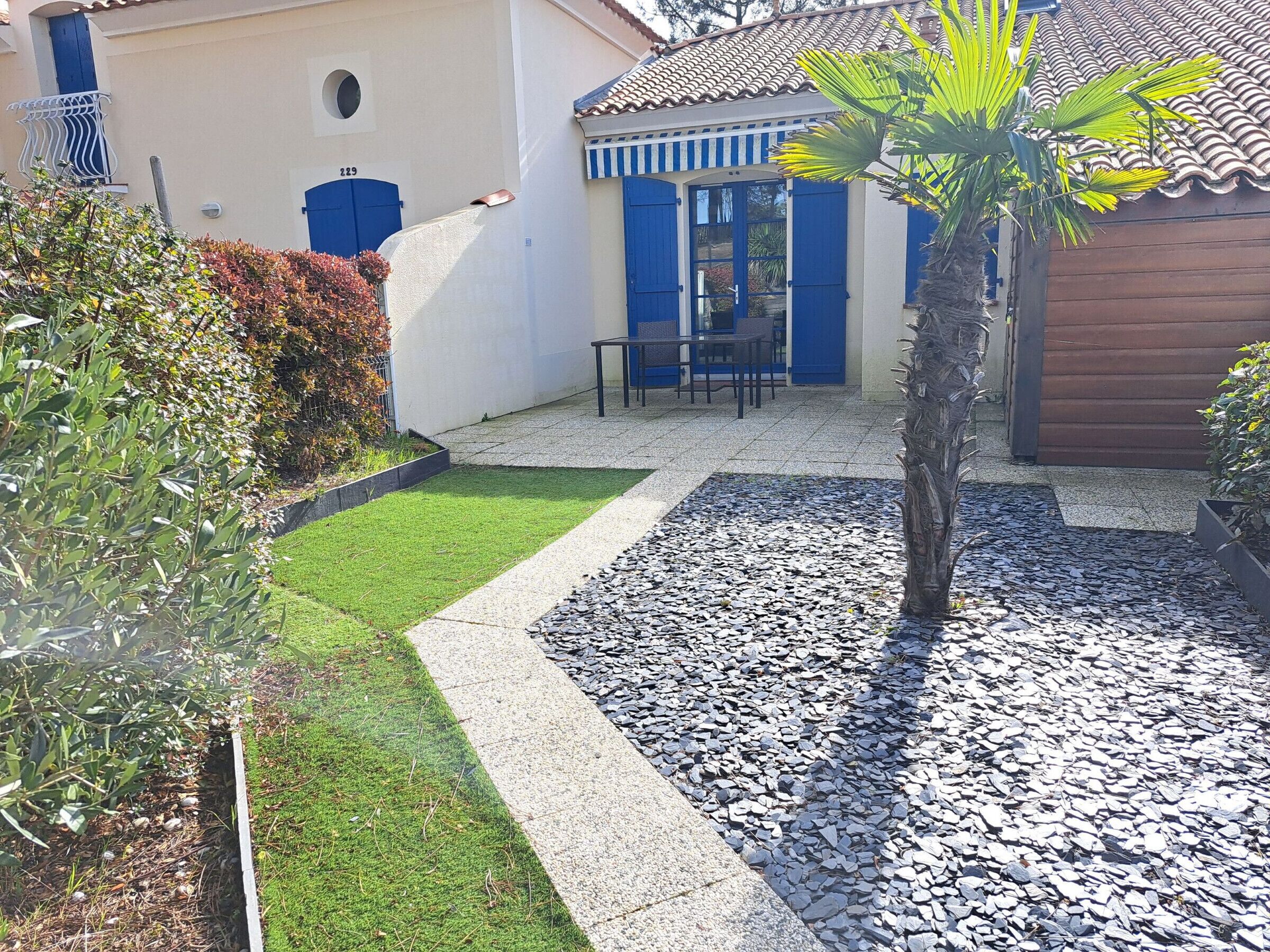 屋外ダイニングエリア