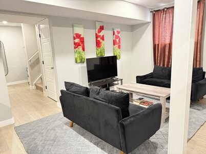 Beautiful 2 Bedrooms basement suite