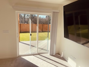 Interior - Cozy Basement - in charming Puyallup (Puyallup)