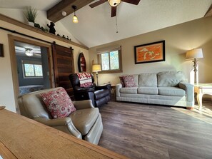 Smart TV, fireplace, DVD player, books