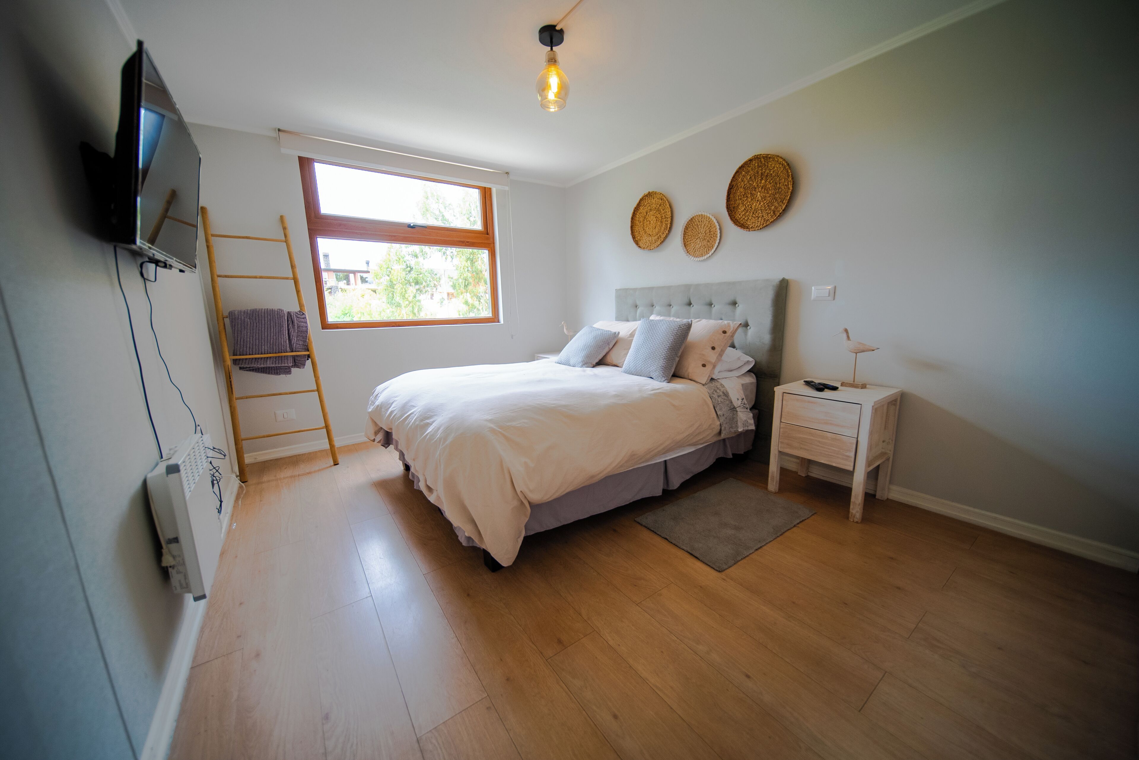 2 makuuhuonetta, silitysrauta/-lauta, Wi-Fi, vuodevaatteet