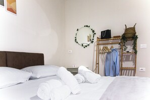 1 habitación, insonorización, tabla de planchar con plancha y wifi 
