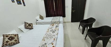 Familierom, hageutsikt