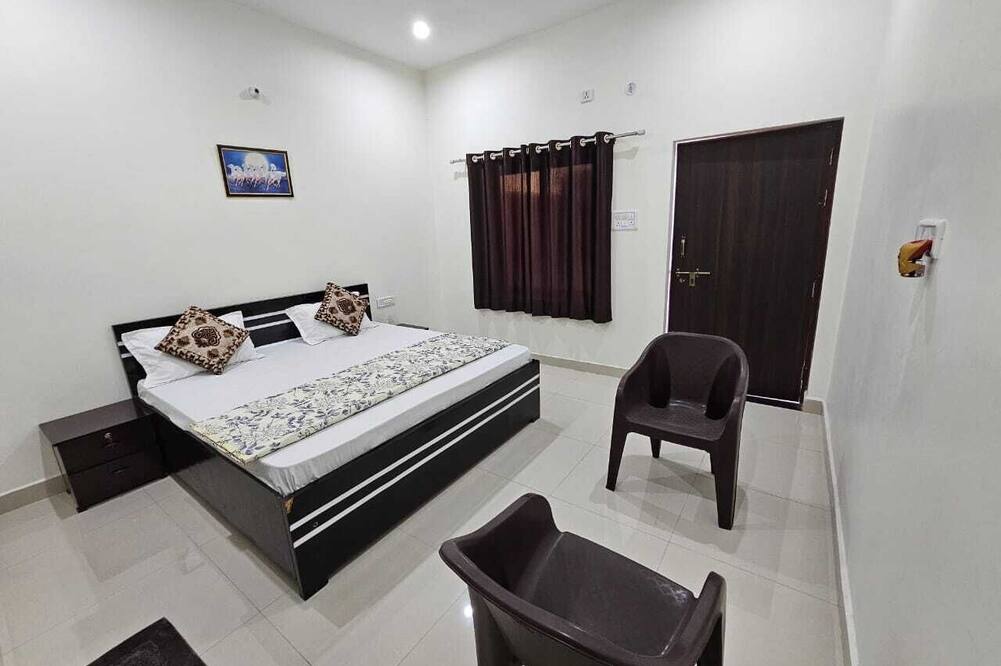 Govind Resort