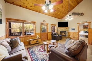 Téléviseur connecté, foyer, jeux vidéo