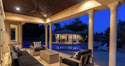 Villa Allegria Luxe-Pool/Spa, Casita, Sleeps 12