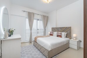 1 chambre, bureau, fer et planche à repasser, Wi-Fi