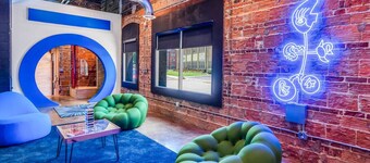 b3 Room4: Begin King Suite