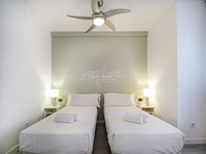 2 habitaciones, tabla de planchar con plancha y wifi gratis 